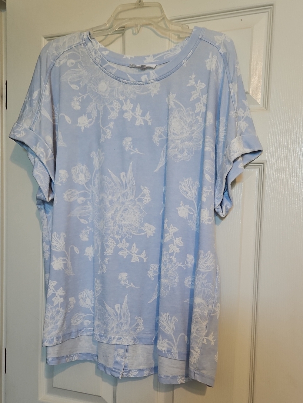 Light Blue Floral Print Short Sleeve Top